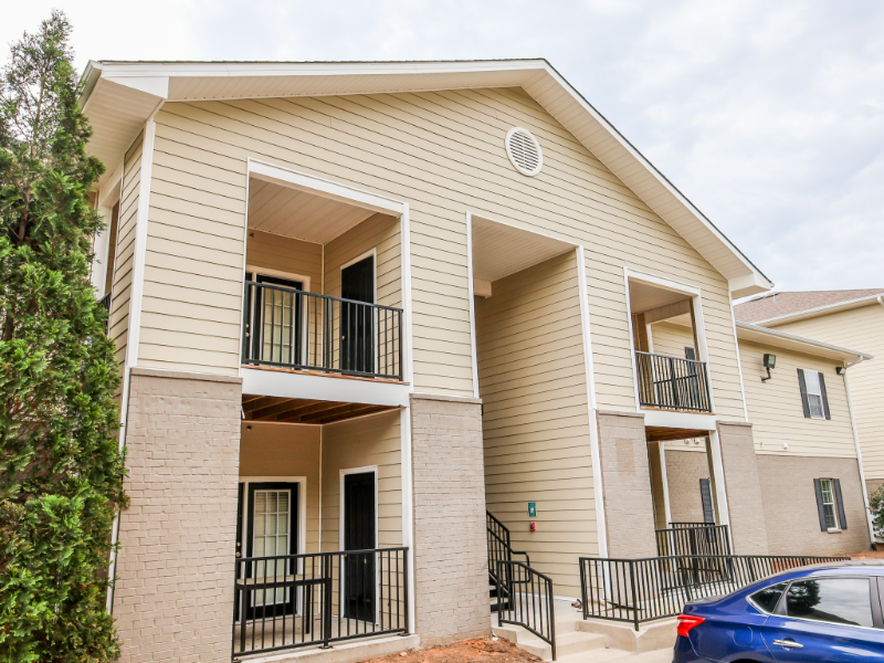 Oxford Apartment: 1101 Molly Barr Road