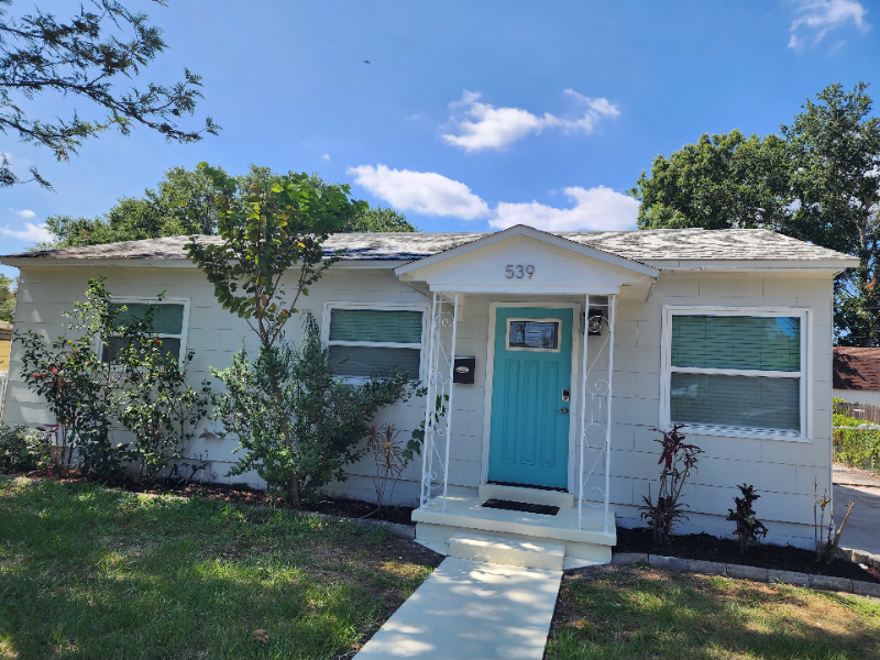 St Petersburg House: 539 82nd Ave N