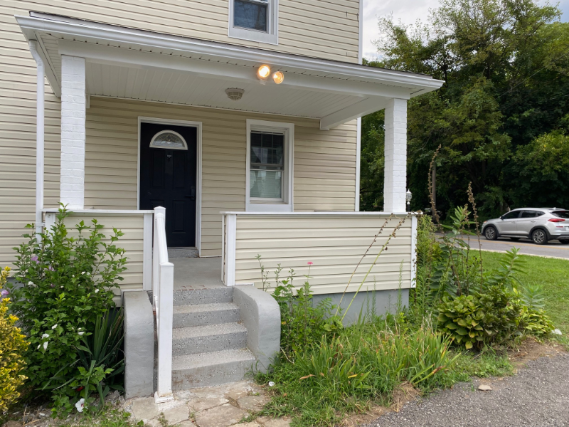 Baltimore House: 4319 Kenwood Ave