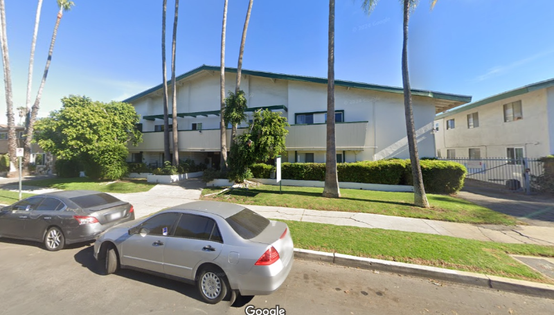 Sherman Oaks Apartment: 4450 Murietta Ave