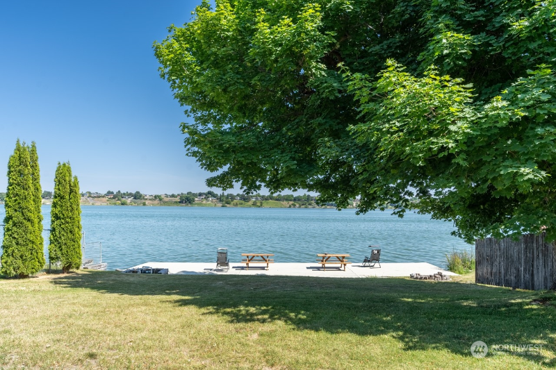 Moses Lake Condo: 3013 W. Lakeside Drive