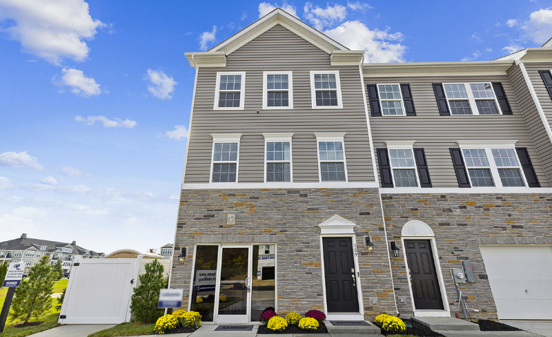 Glassboro Townhome: 275 Macoun Way