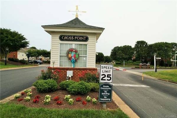 Glen Allen House: 9999 Links Lane