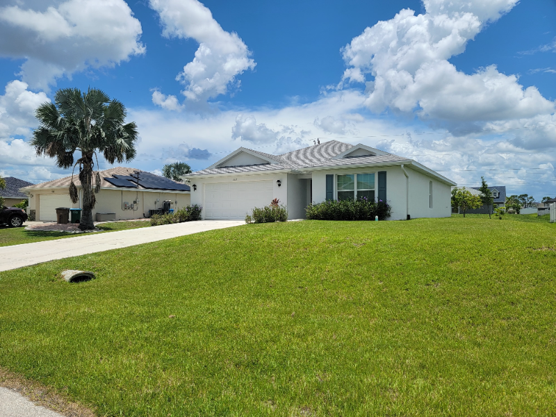 Cape Coral House: 2925 NE 4th Place