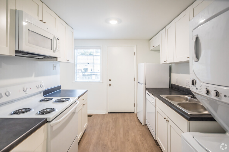 Memphis Multiplex: 2038 Southern Ave