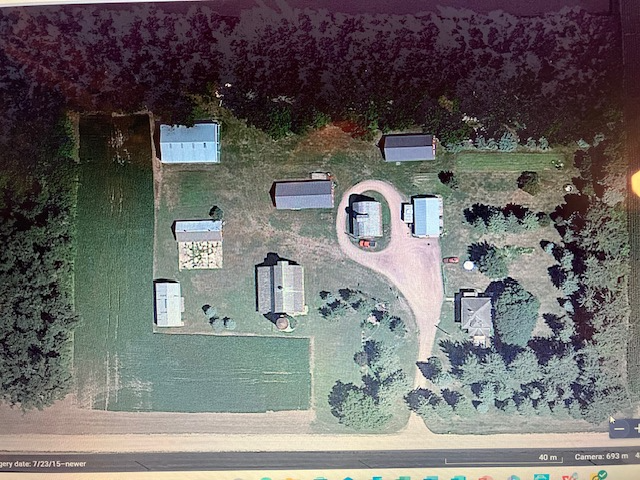 Windom House: 46456 900th St