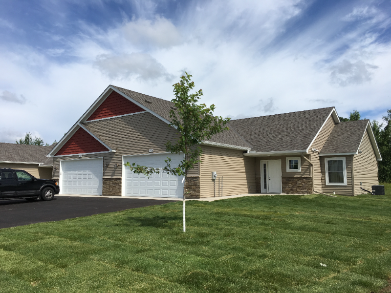 Cambridge Townhome: 1906 6th Lane SE