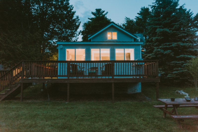 Winthrop House: 11 Keyes Landing Ln