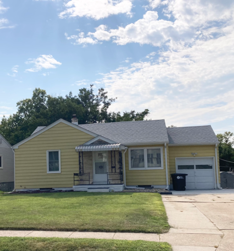 Omaha House: 4322 N 54th Street