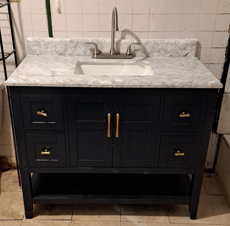 San Antonio House: 110 Dowdy St