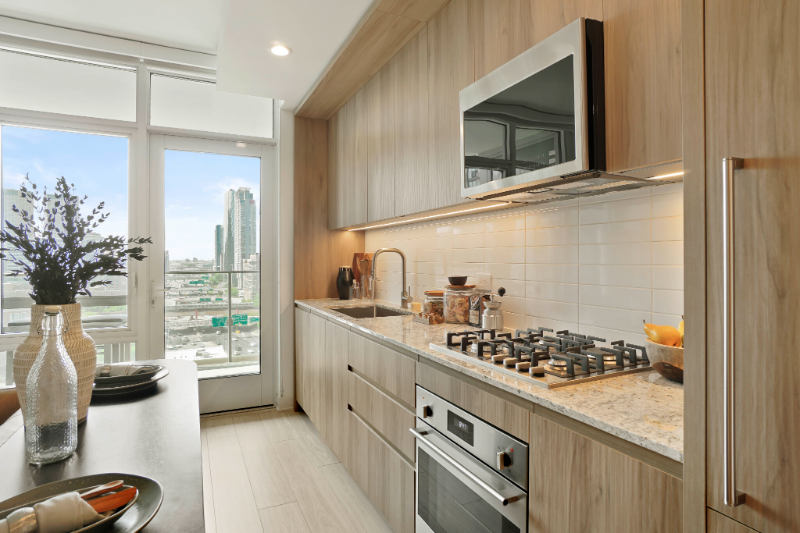 Chicago Condo: 351 N Union Ave