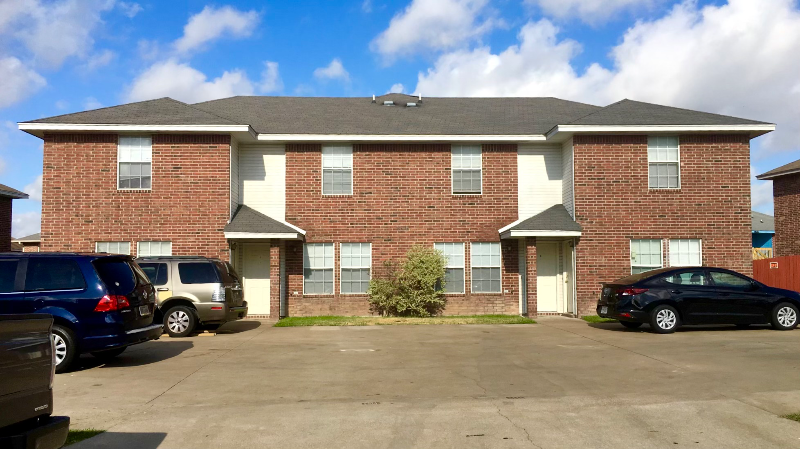 Killeen Townhome: 5806 Redstone Dr.