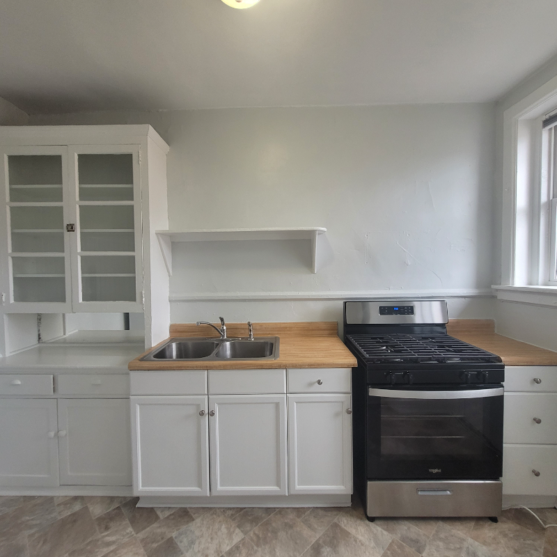 Norfolk Apartment: 1611 Hampton Blvd