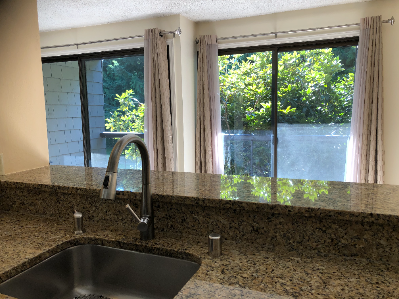 Redmond Condo: 6479 137th AV NE Redmond, WA 98052