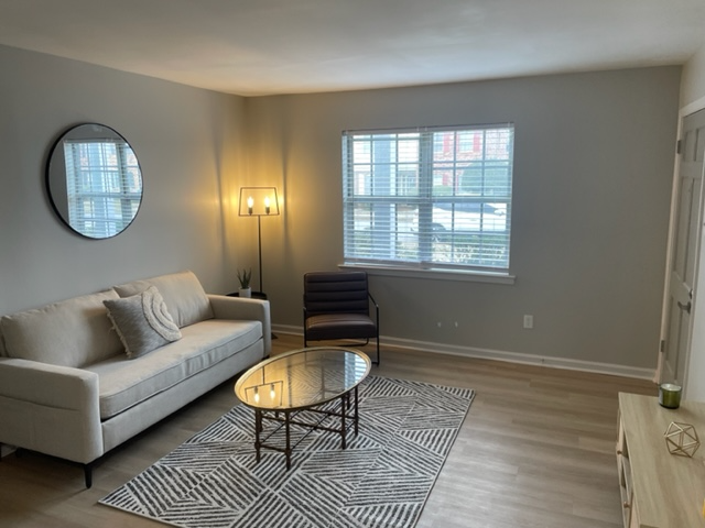 Memphis Apartment: 4905 Shifri Ave