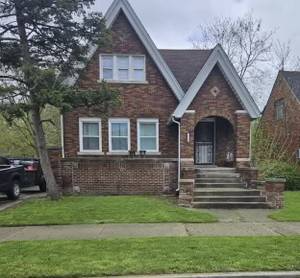 Detroit House: 7514 E Brentwood St