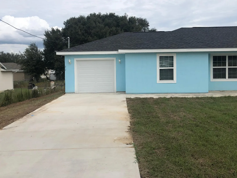 Ocala House: 217 Locust Pass Crse