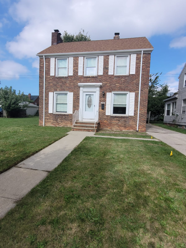 Cleveland House: 3781 Grosvenor Rd