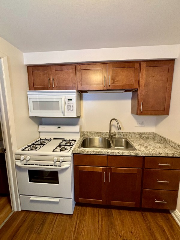 Lancaster Apartment: 50 School St.