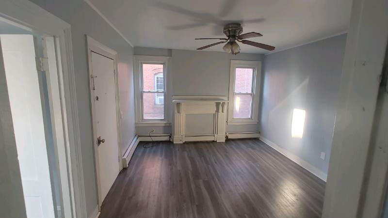 Hartford Apartment: 120 Babcock Street