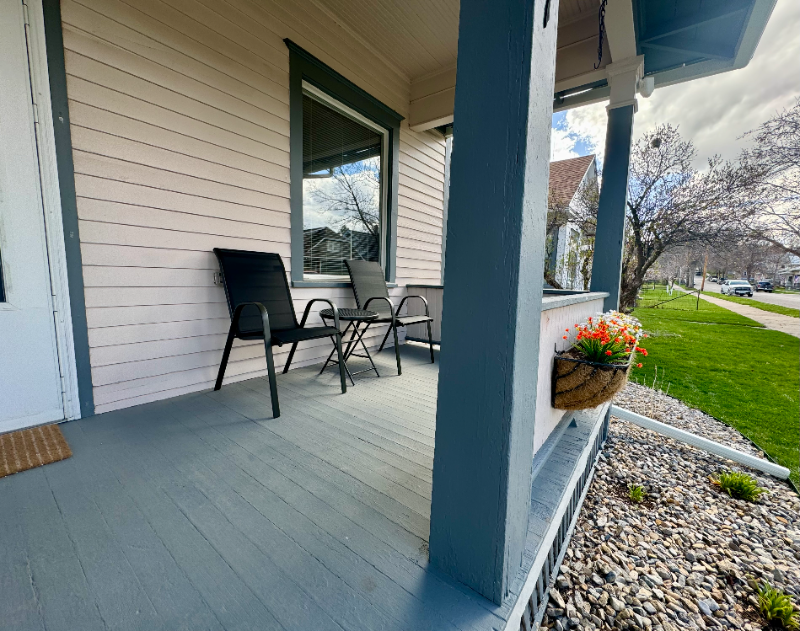 Lewistown Townhome: 707 W Evelyn St