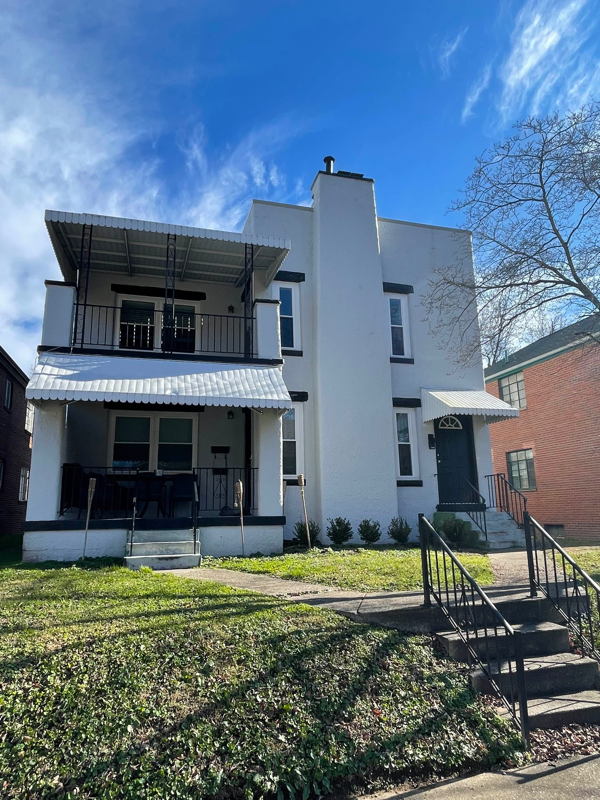 Huntington Apartment: 1442 15th St