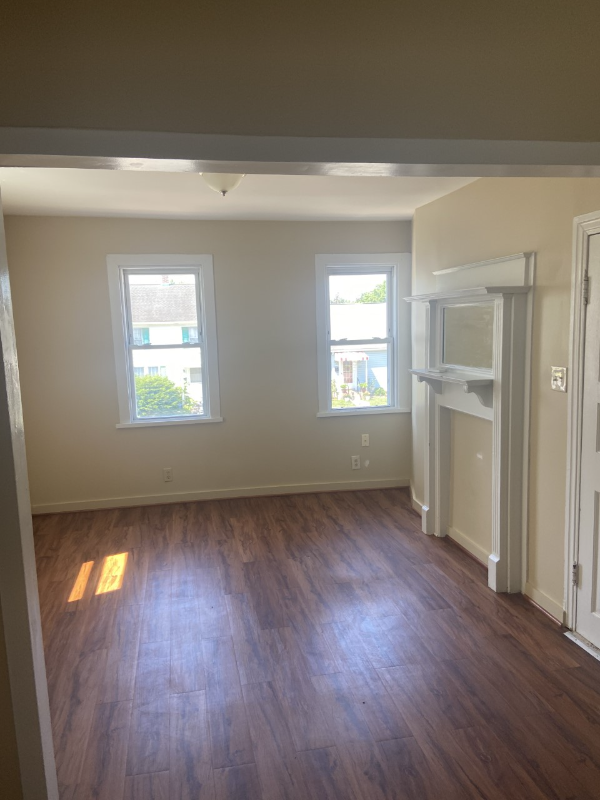 Hanover House: 432 S Franklin St