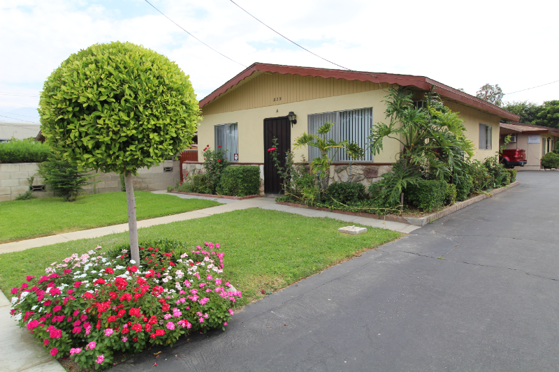 Ontario Apartment: 831 S Oaks Ave