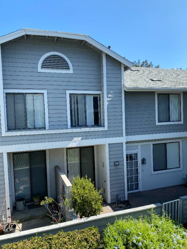 Irvine Townhome: 10 Remington