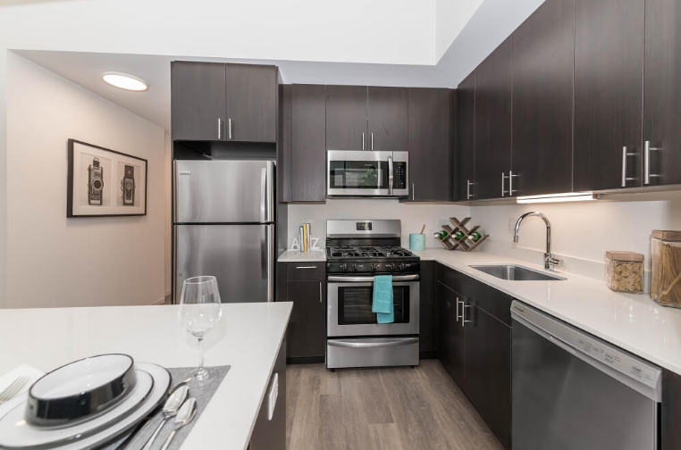 Chicago House: 1403 S Wabash Ave