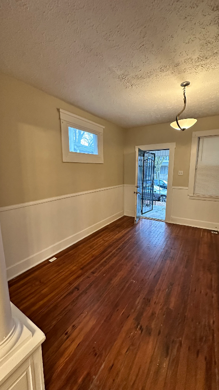 Columbus Townhome: 404 E. Gates Ave