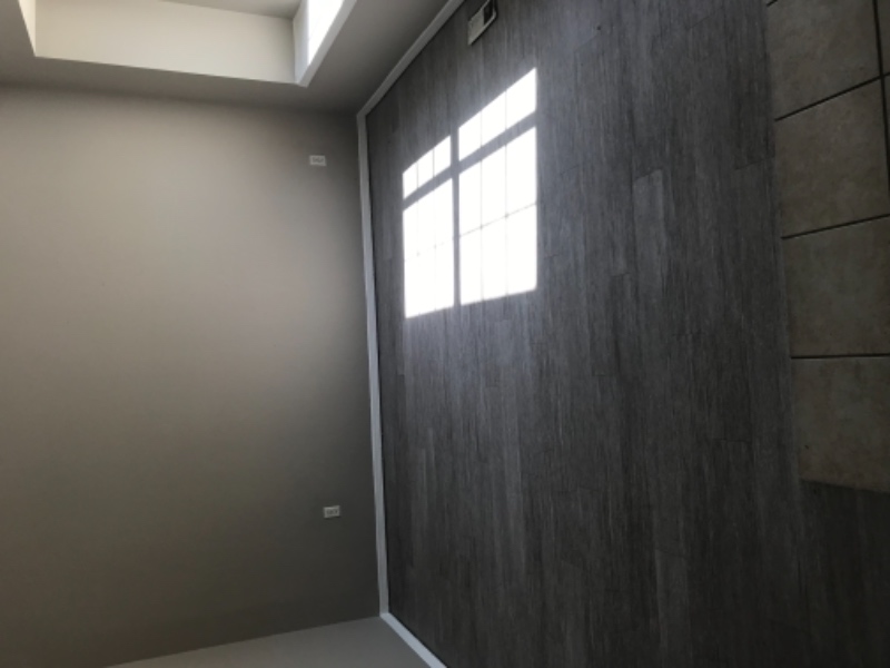 Aurora House: 18757 E Hawaii Dr