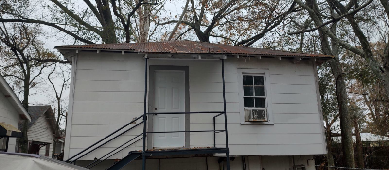 Lafayette Apartment: 406 1/2 Voorhies