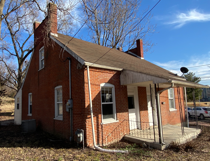 Alton House: 615 Oak Street