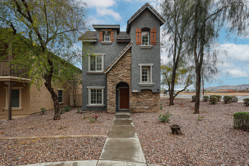 Phoenix House: 5744 S 21st Place