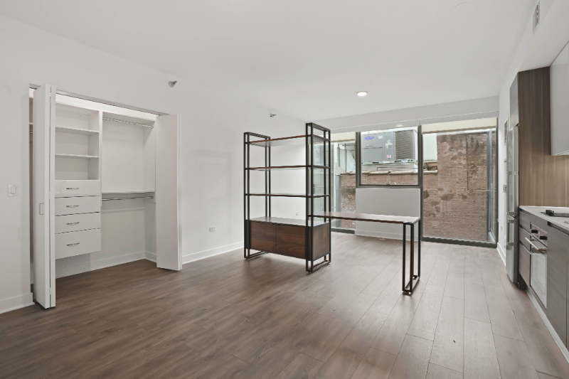 Chicago Condo: 224 W Hubbard St