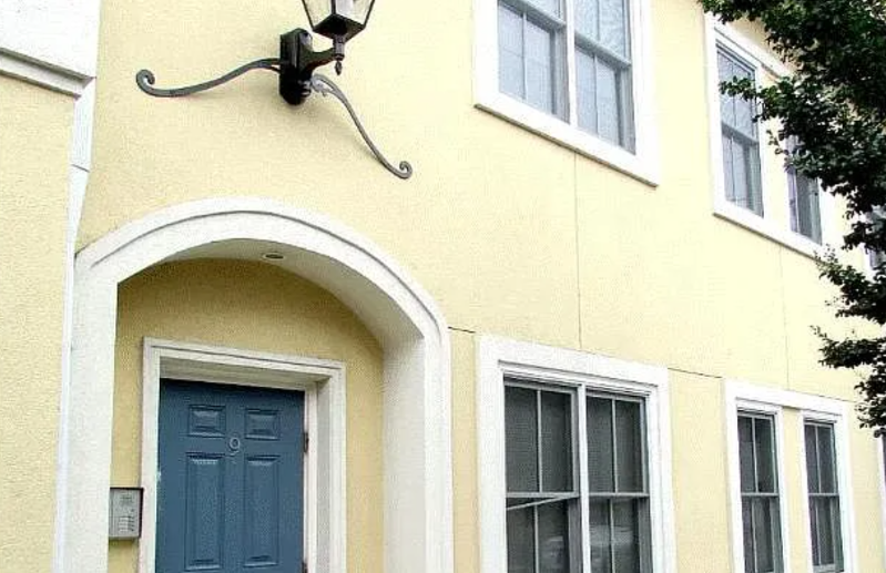 Richmond Townhome: 9 S Brunswick St