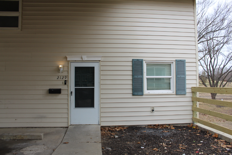 Lawrence Townhome: 2129 Quail Creek Dr