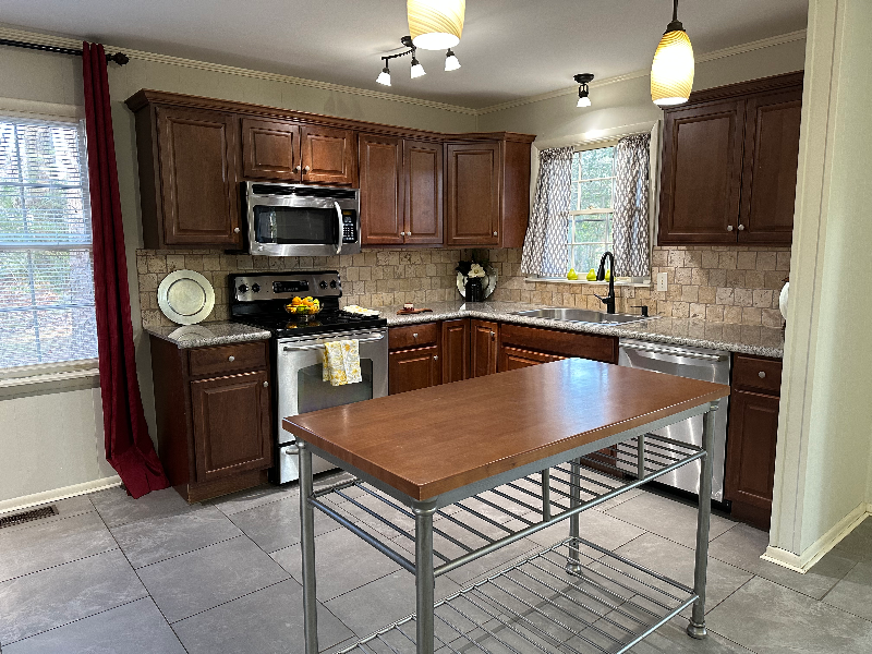 Hoover House: 2262 Locke Cir, Hoover AL