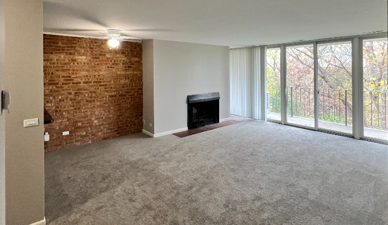 Lisle Condo: 5650 Abbey Dr.