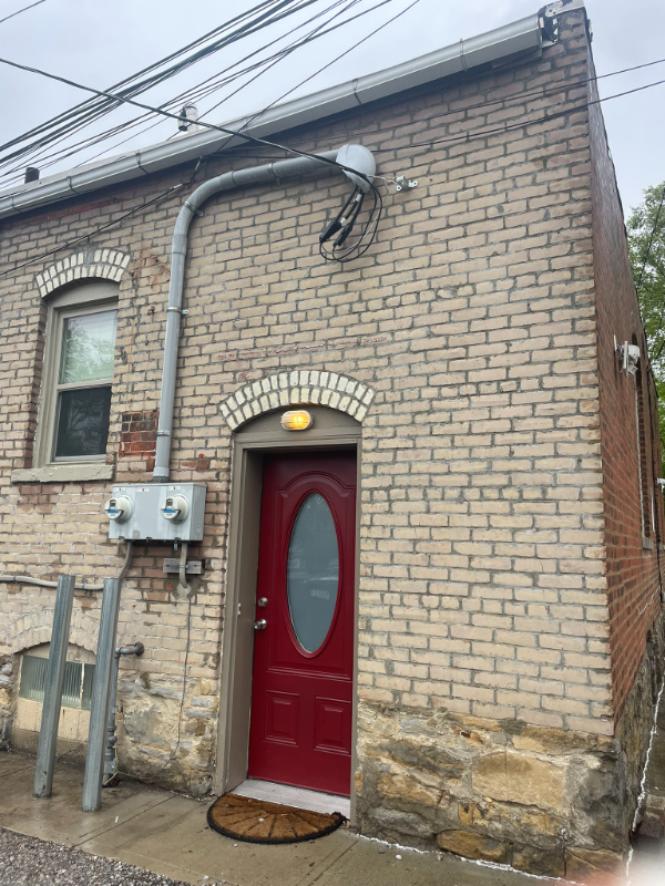 Columbus Apartment: 1484 Michigan Ave