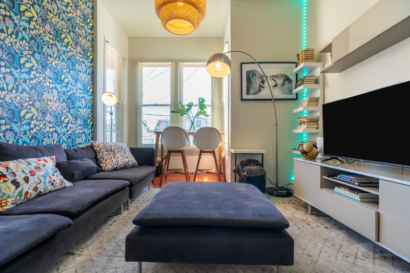 Berkeley Apartment: 2221 Dwight Way