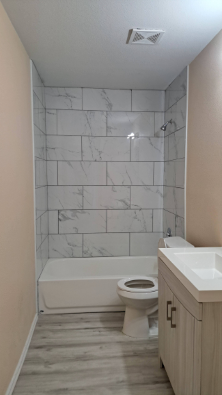 San Antonio Multiplex: 3718 Pleasanton Rd