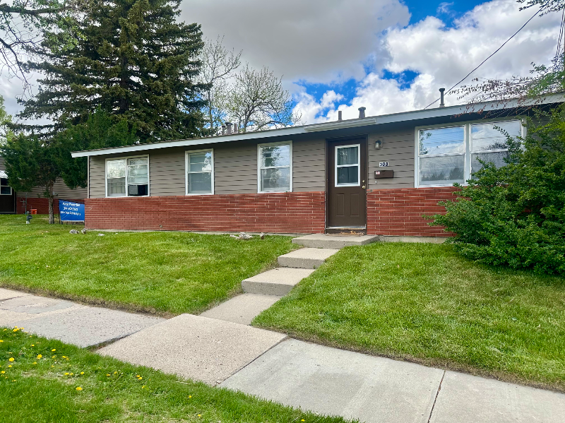 Casper Apartment: 324 S McKinley