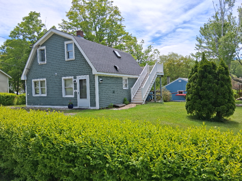 Damariscotta Apartment: 63 Church Street