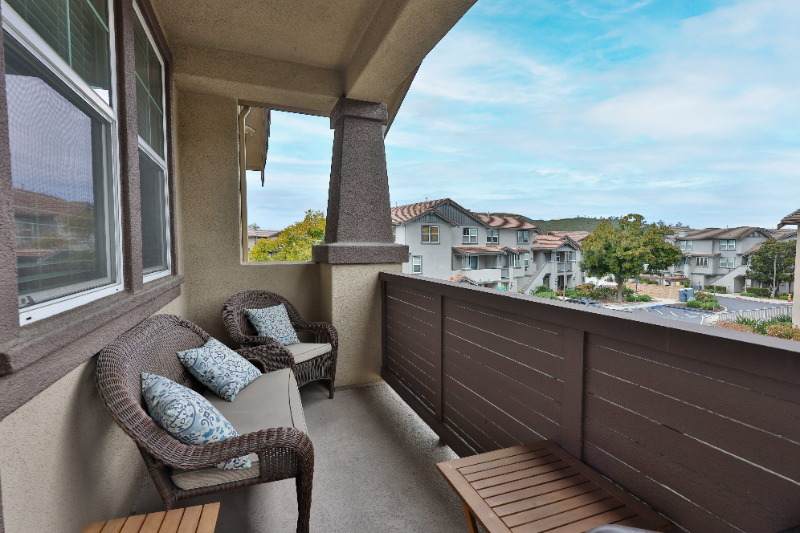 San Diego Condo: 16912 Laurel hill lane
