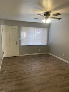 La Mesa Apartment: 7726 University Ave.