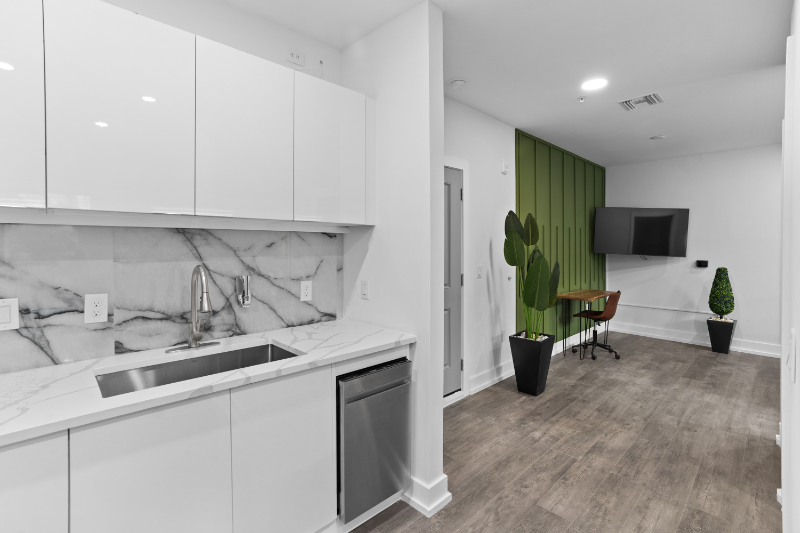 Tampa Apartment: 935 S Howard Ave