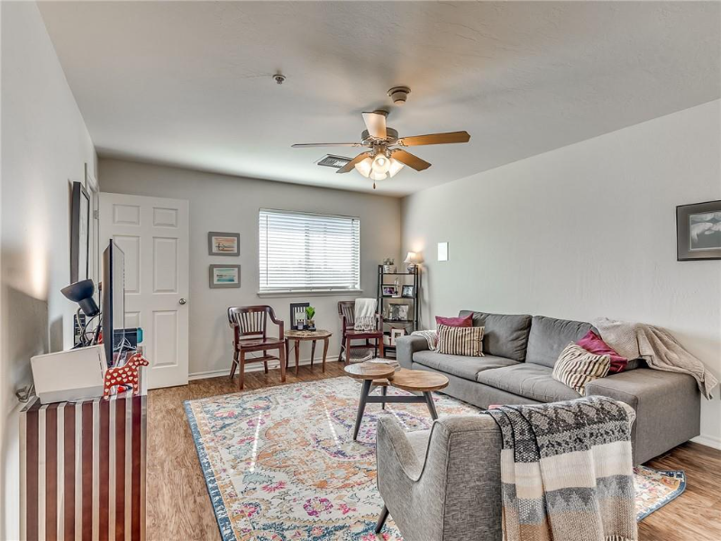 Norman Condo: 1320 12th Ave Se Unit 2209