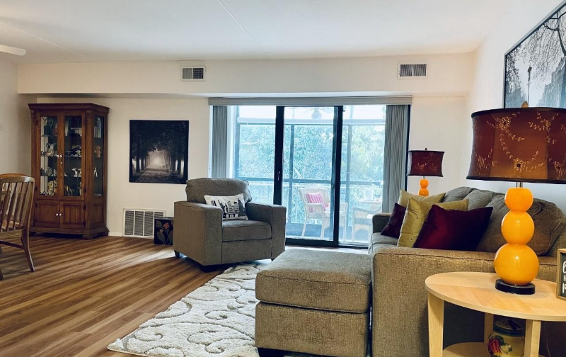 Newark Condo: 84 Welsh Tract Rd